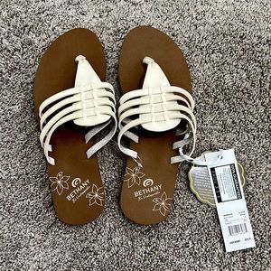 Bethany Hamilton by Cobian Sandals-Size 9